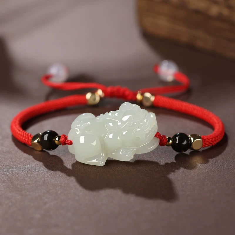 Elegant Jade Pixiu Bracelet for Wealth & Protection