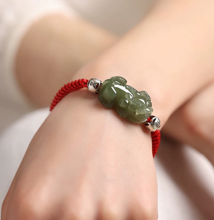 Handcrafted Jade Pixiu Wealth Bracelet for Good Fortune & Safety
